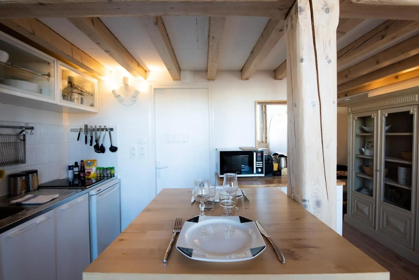 Apartment Le Woody Authentique Appartement Des Canuts Caluire-et-Cuire